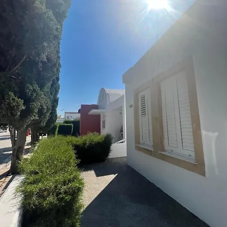 Mykonian Style Private By The Sea Larnaca